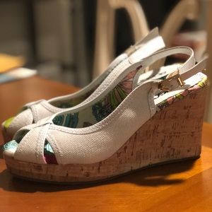 White Bongo Wedges